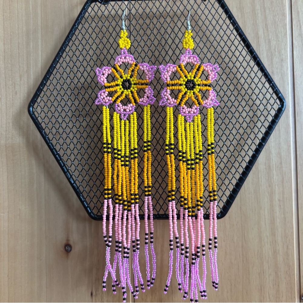 💕New Listing 💕 Handmade Chakira bead extra long earrings - Picture 8 of 8